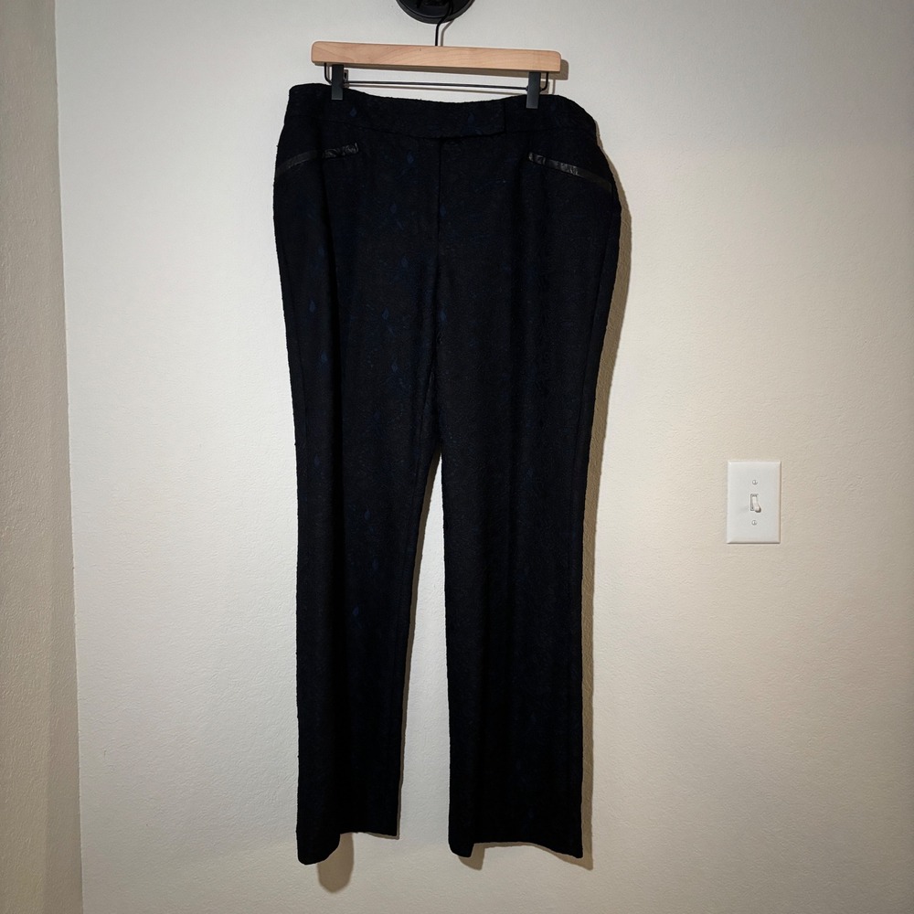 Chico's Black Label Lace Trousers 2.5 Regular Floral Navy Black Evening Luxe